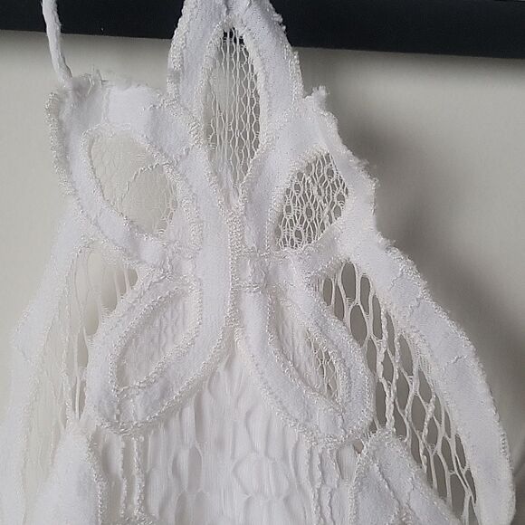 NWT Free People White S Adella Bralette Crop Top Crochet Embroider Lace Eyelet - Picture 3 of 12